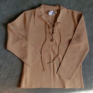 Gently used Belldini Sz M tan 3/4 sleeve top